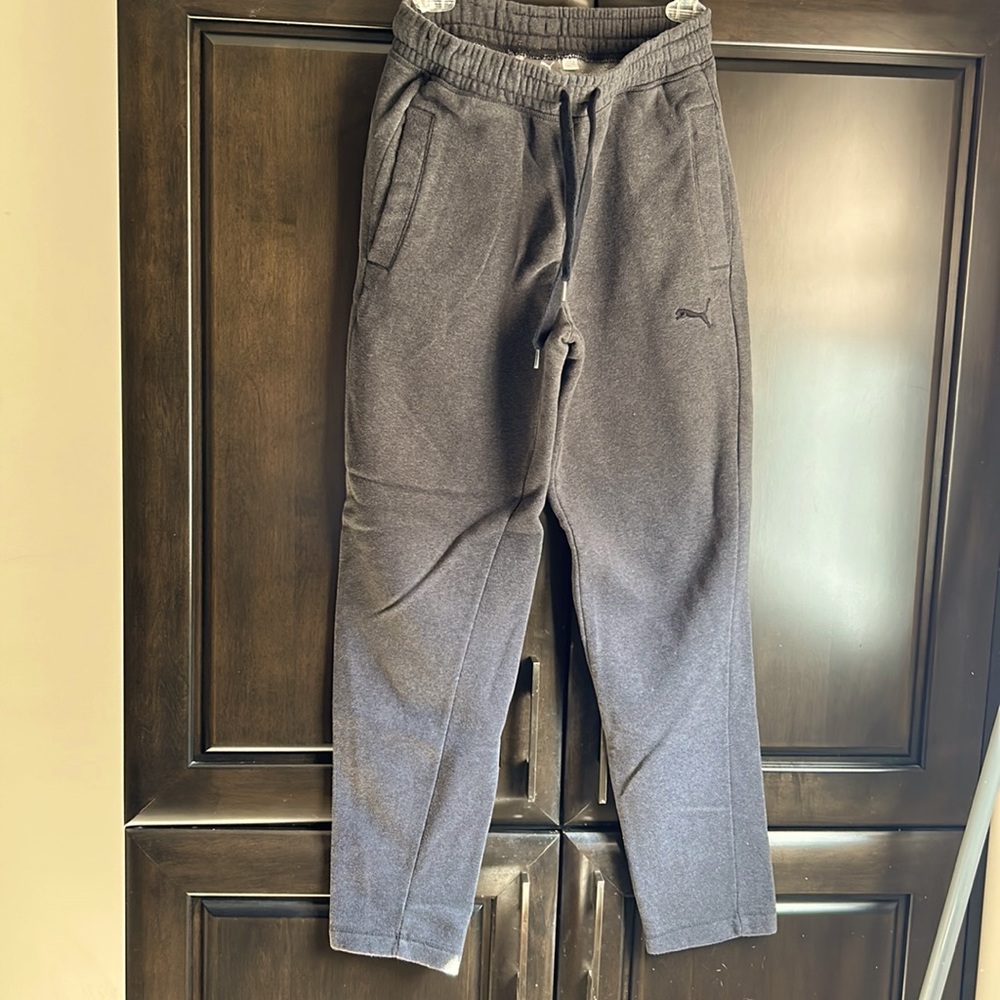 w Puma fleece lined joggers, unisex